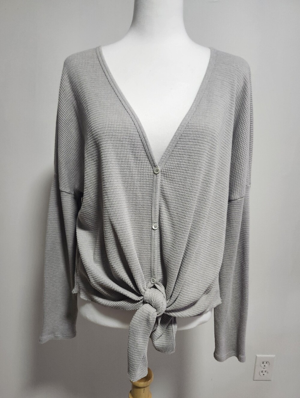 Babaton Gray Waffle-Knit V-Neck Tie-Front Sweater
